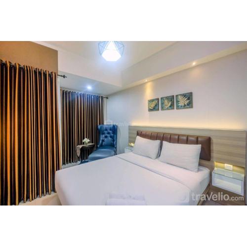 Fully Furnished with Luxury Design Studio The Oasis Apartment By Travelio