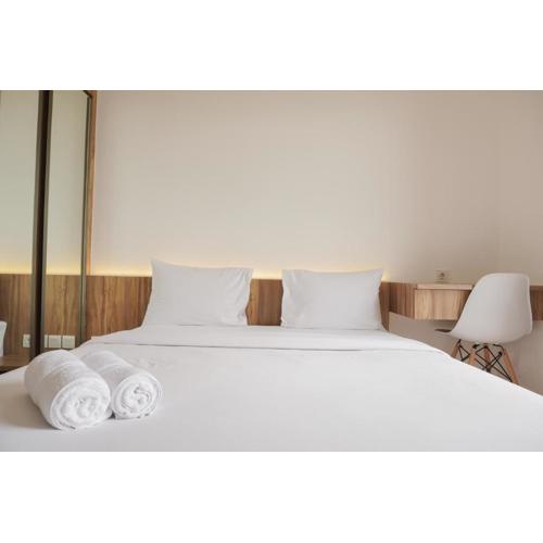 Fully Furnished with Pleasure 2BR at Sky House BSD Apartment By Travelio