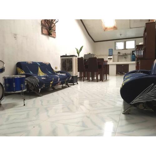 Fully-furnished with Wi-Fi at Davao de Oro