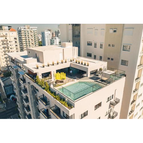 Fully Serviced Apartment at Regatta Living - 3B