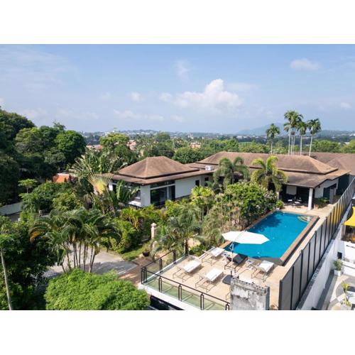 Fun & Relax Stay at Naiharn! Grand 6BR Tropical Pool Villa Oxavia near Beach