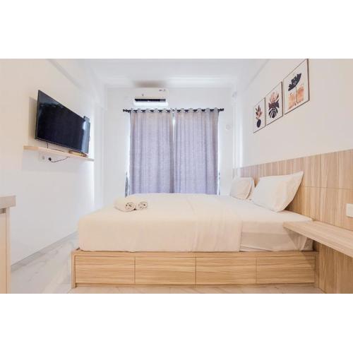 Functional Studio at Sky House BSD Apartment near AEON MAll By Travelio