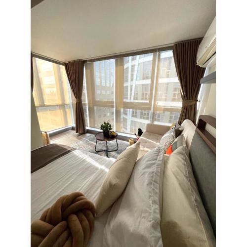 Funky HQ - 1BR Eastwood Global Plaza