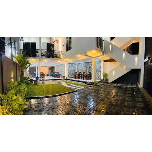 Funwhales Rest House