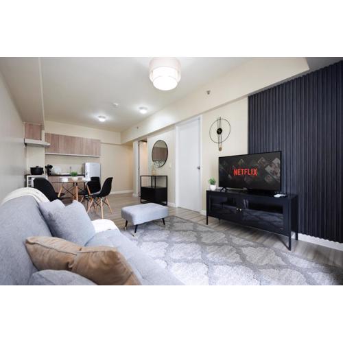 Furnished 1-Bedroom in Avida Towers Riala, Cebu IT Park with Fast WiFi, Netflix, Pool and More