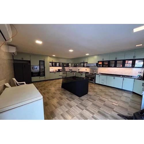 Furnished villa in European style, consisting of 6 rooms and a garden