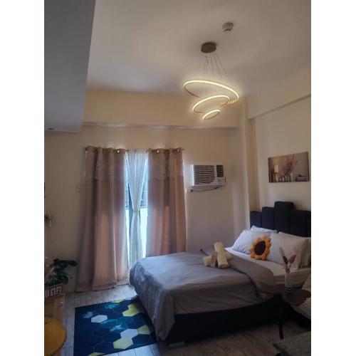 Fyangz Mini Karaoke Condo Staycation