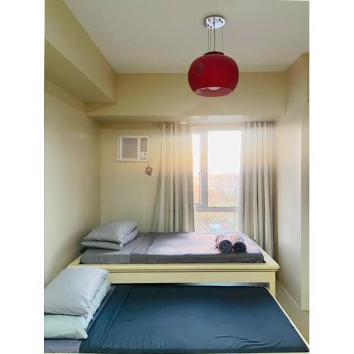 * *G2 Golden Hour Bliss