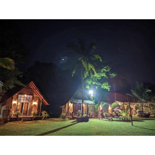 Gagees lake view cabana