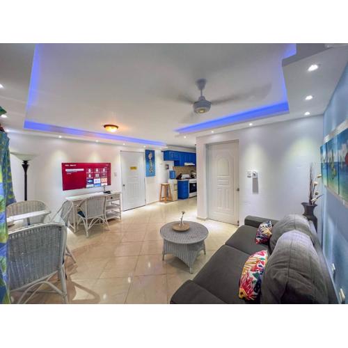 Garden Condos 43, Modern Condo In Sosa Center