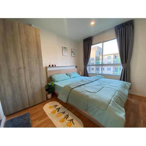 Garden Oasis Apartment: Condo Near Bangkok River