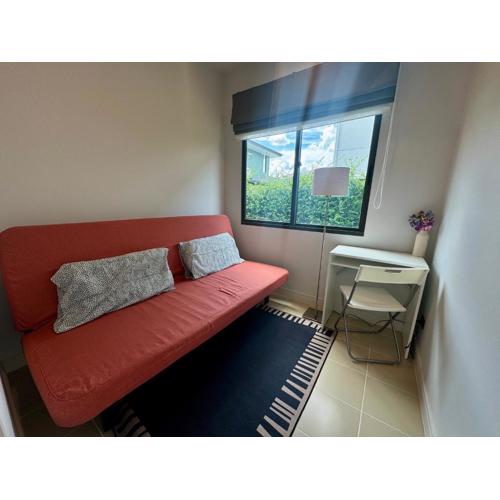 Garden Room with Private Entrance in Luxury Residence