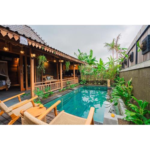 Garis Laksmi Kayu by Madhava Villas