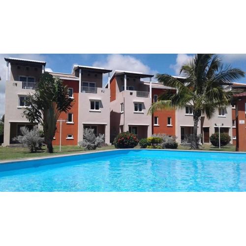 Gated 3BR Villa Pools & Beach