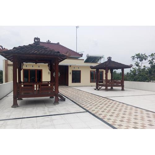 GB 2 Backpacker Borobudur