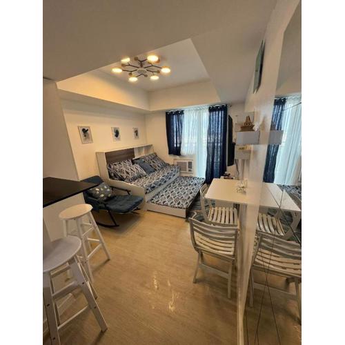 Gellybean Homestay ( AZURE North Residence / Staycation)