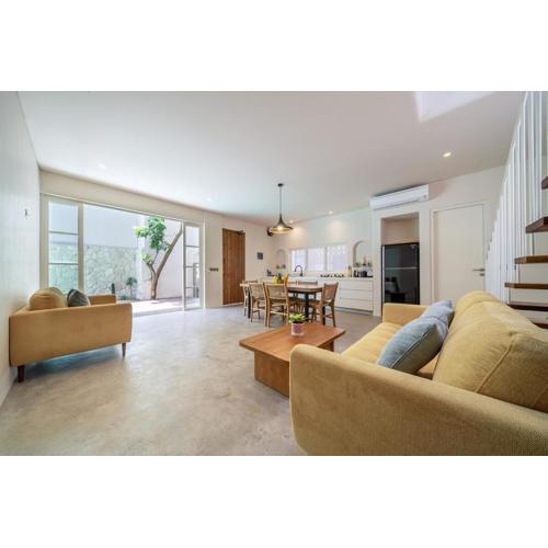 Gianto Villa, Berawa , 3Bedrooms