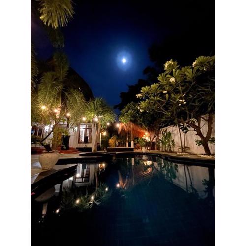 Gili MoonLight RetReat