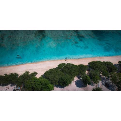 Gili Teak Beach Front Resort