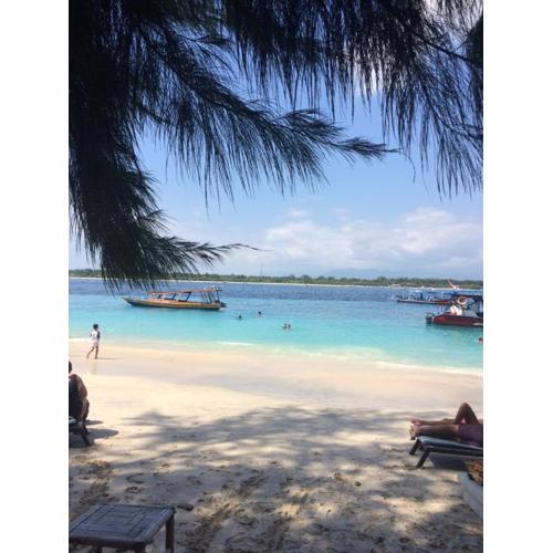 Gili Turtle Beach Resort