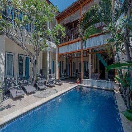 Gili White Bamboo Resort