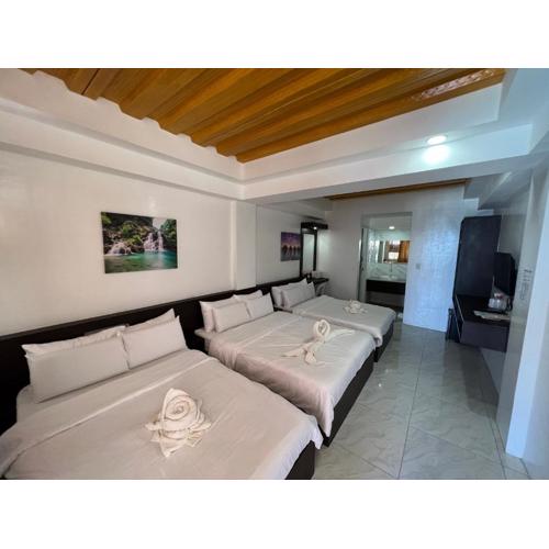 GingGing Hotel And Resort