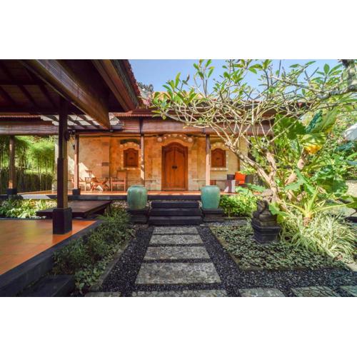 Giri Bhagawan Villas & Spa