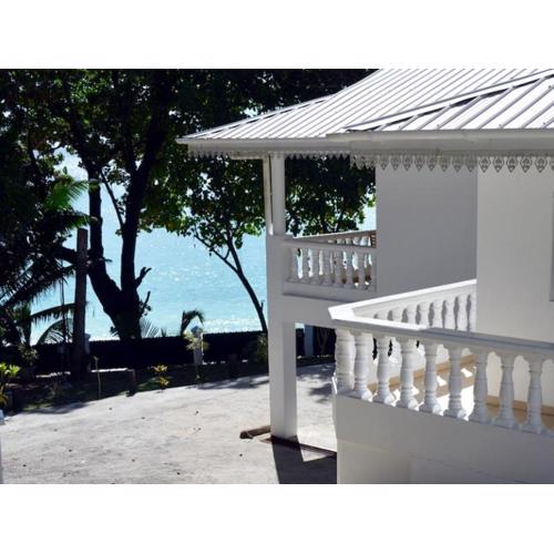 Glacis beach villa
