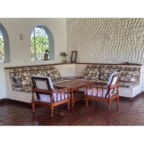 Glamorous Getaway PM