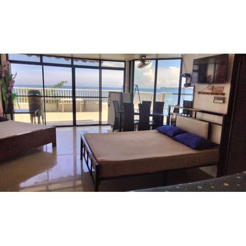 Glass Palace House Rental