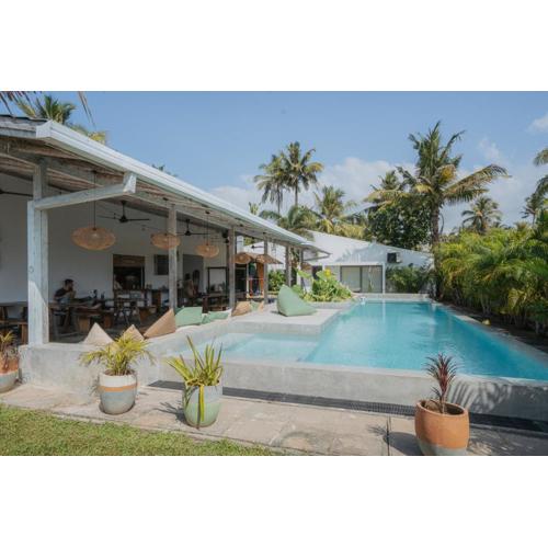 Global Surf Lodge Kabalana