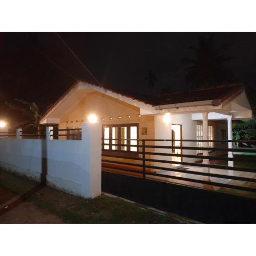 Gloria Cottage Non AC