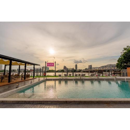 GLOW Bangkok Riverside