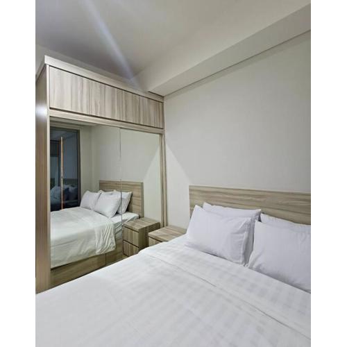 Gold Coast USA Room Studio netflix