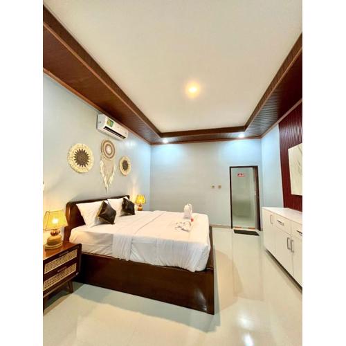 Golden Beach Hotel Sekotong