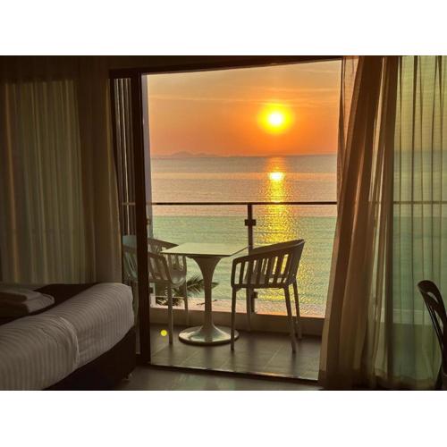 Golden Dragon Beach Resort Pattaya (Bang Lamung)