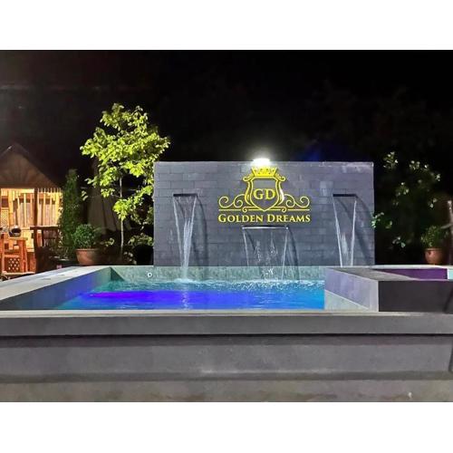 Golden Dreams Lodging Home