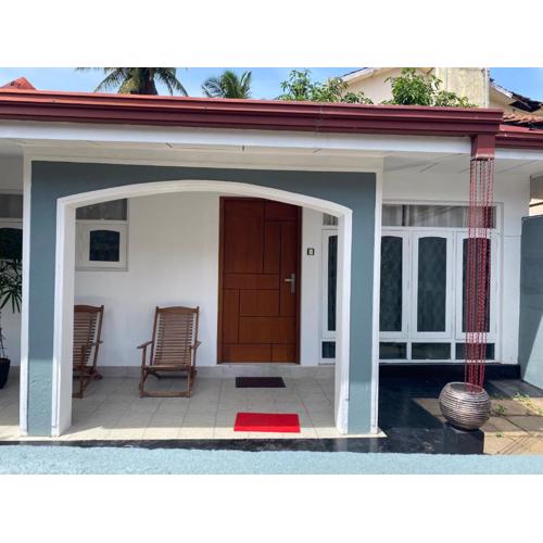 Golden Mangrove - Close to Airport and Negombo Beach