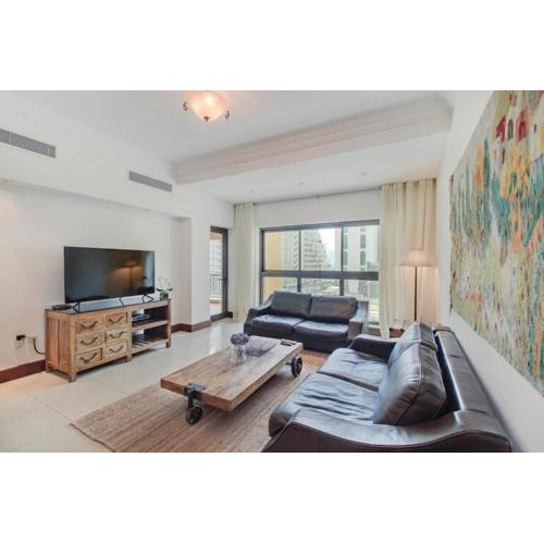 Golden Mile - Palm Jumeirah - 1 BR with Road View by PK Holidays