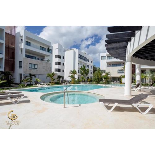 Golden Penthouse by Amar'e