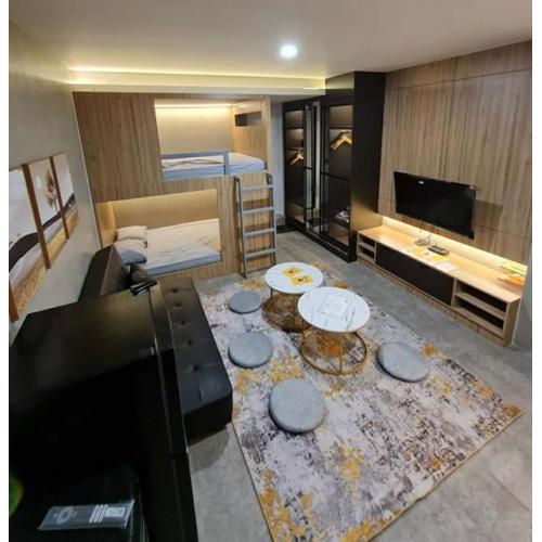 Golden Reindeer City Studio