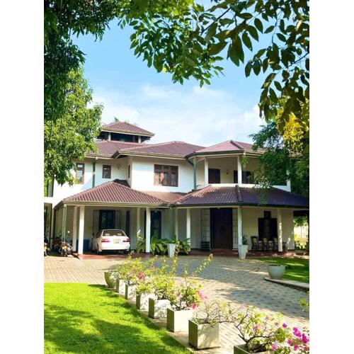 Golden Residence