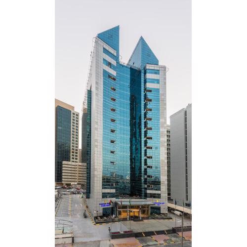 Golden Tulip Media Hotel