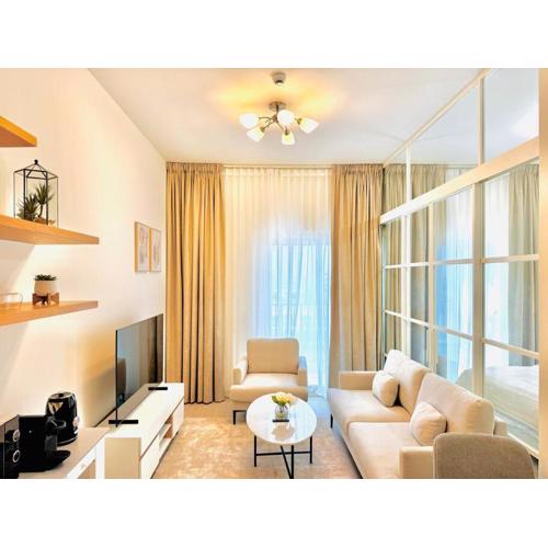 Golfville LighthouseDubai Hills