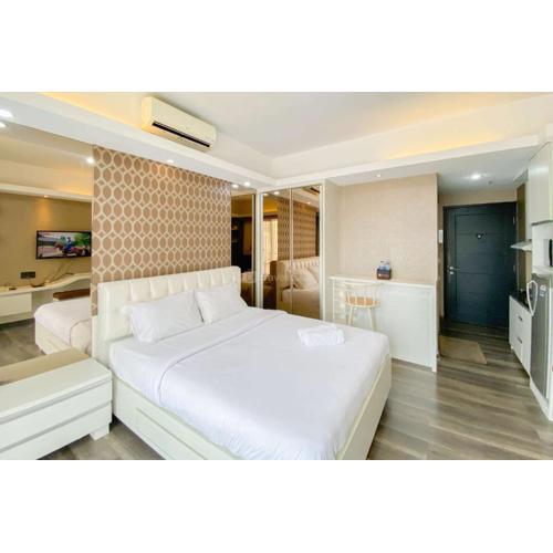 Good Choice and Cozy Studio at Ambassade Kuningan Apartment By Travelio