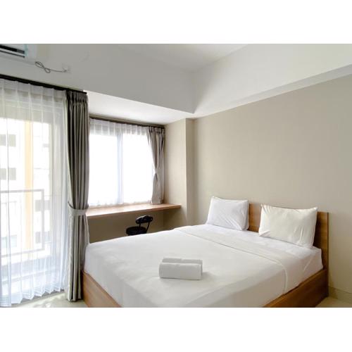 Good Choice and Cozy Studio Gateway Park LRT City Jatibening Apartment By Travelio
