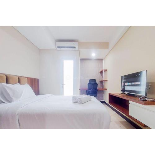 Good Deal and Modern Look Studio Apartment B Residence By Travelio