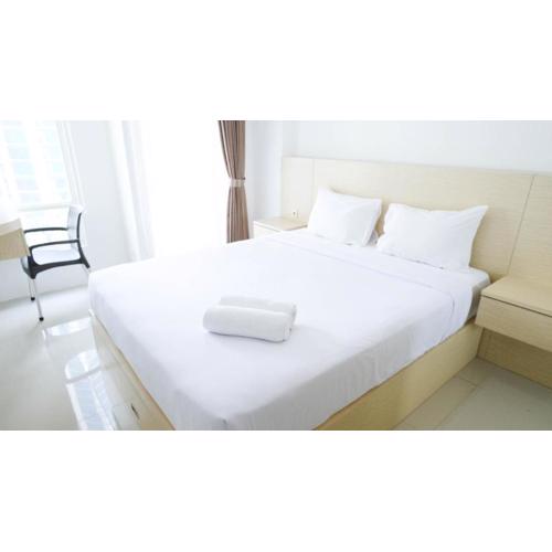 Good Studio Connected to Mall at Orchard Supermall Mansion Apartment By Travelio