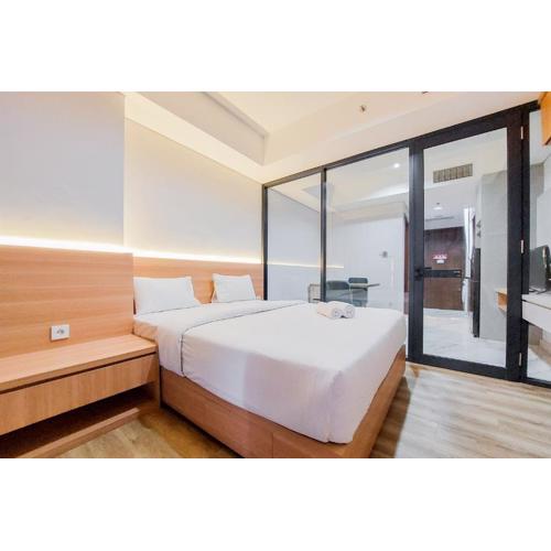 Gorgeous 1BR Apartment at The Smith Alam Sutera By Travelio