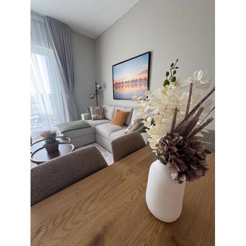 Gorgeous 2br Etihad Arena Yas